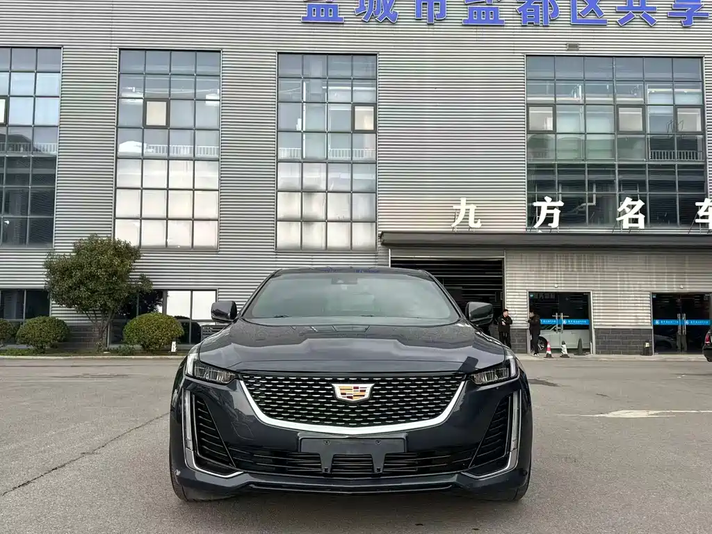 Cadillac CT5 — фото 2