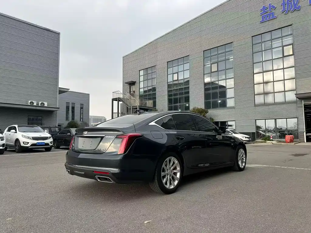 Cadillac CT5 — фото 6
