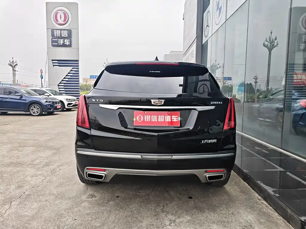 Cadillac XT5 — фото 5