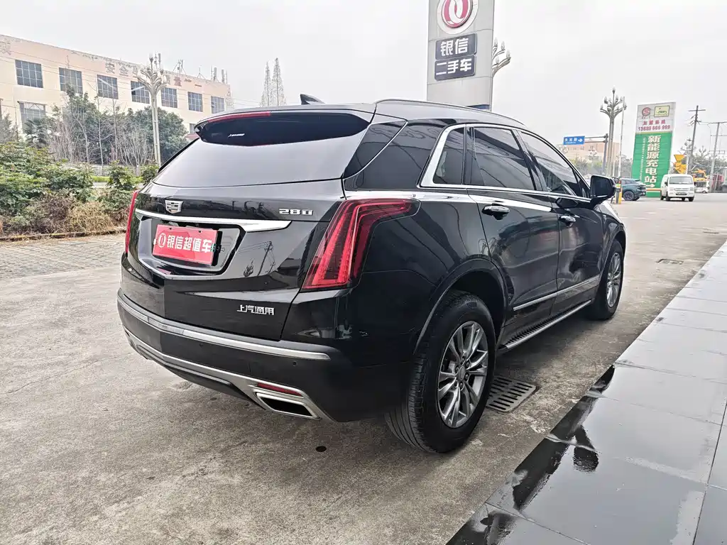 Cadillac XT5 — фото 7