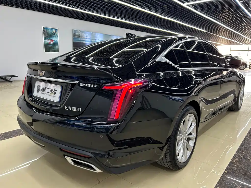 Cadillac CT5 — фото 6