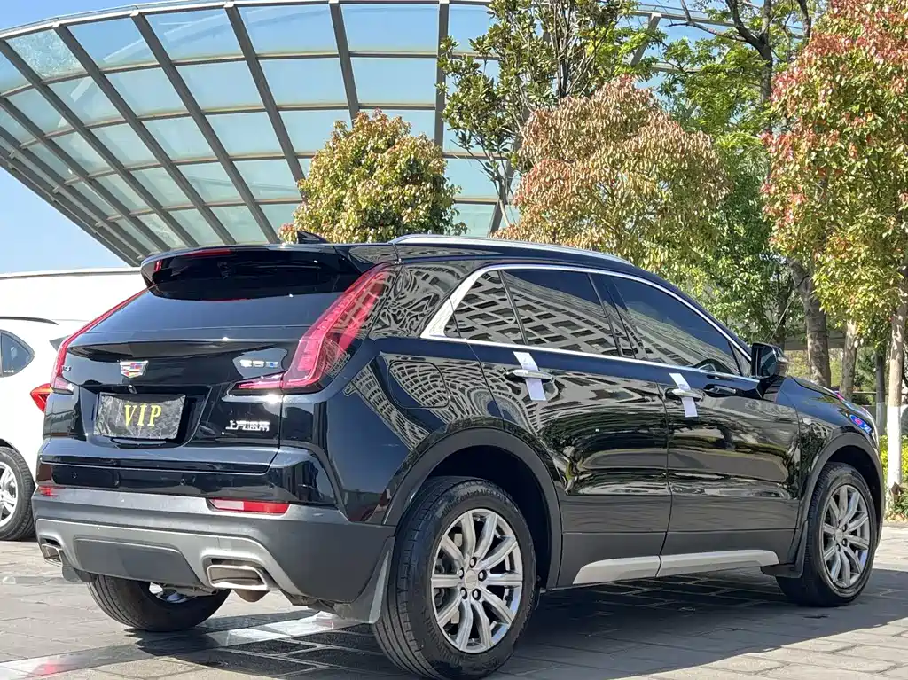 Cadillac XT4 — фото 5