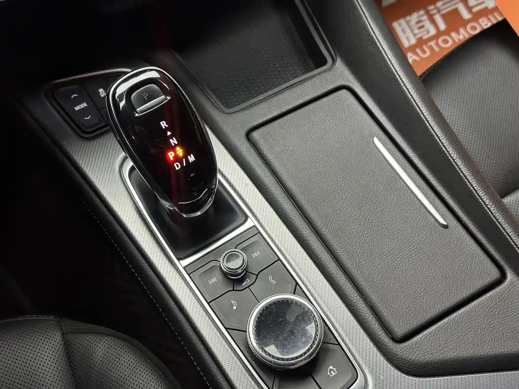 Cadillac CT5 — фото 23