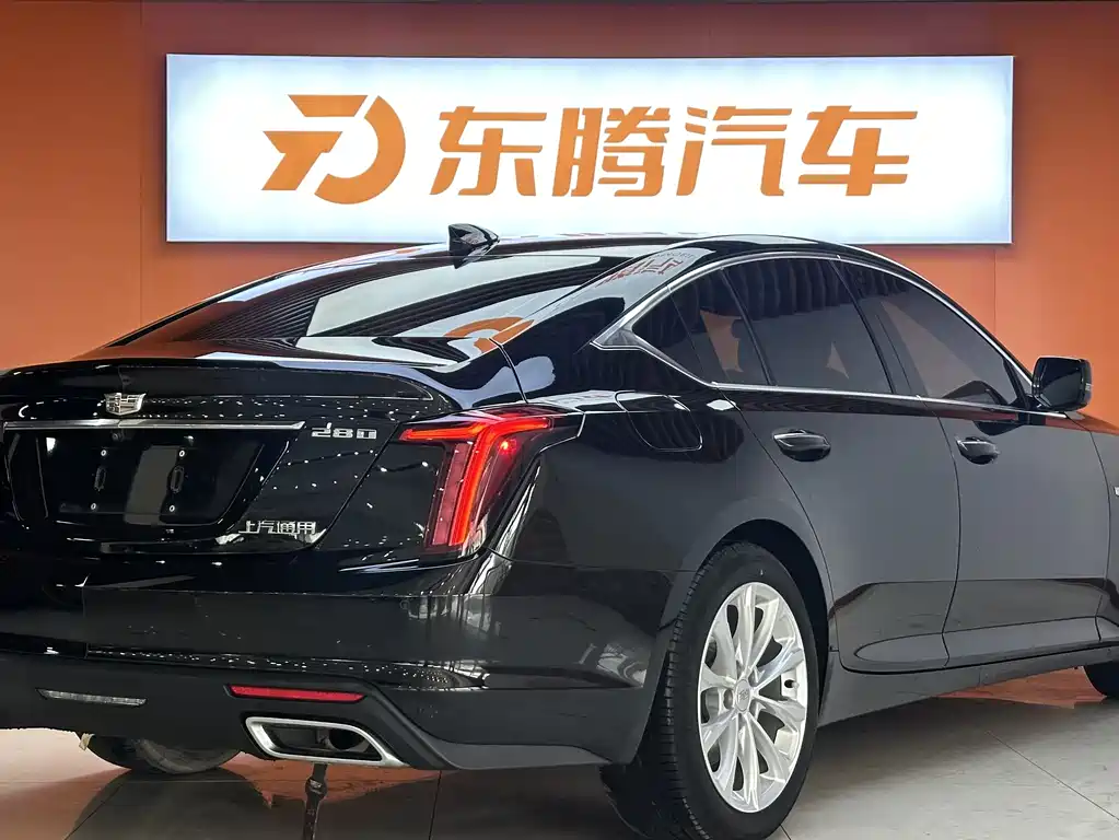 Cadillac CT5 — фото 5