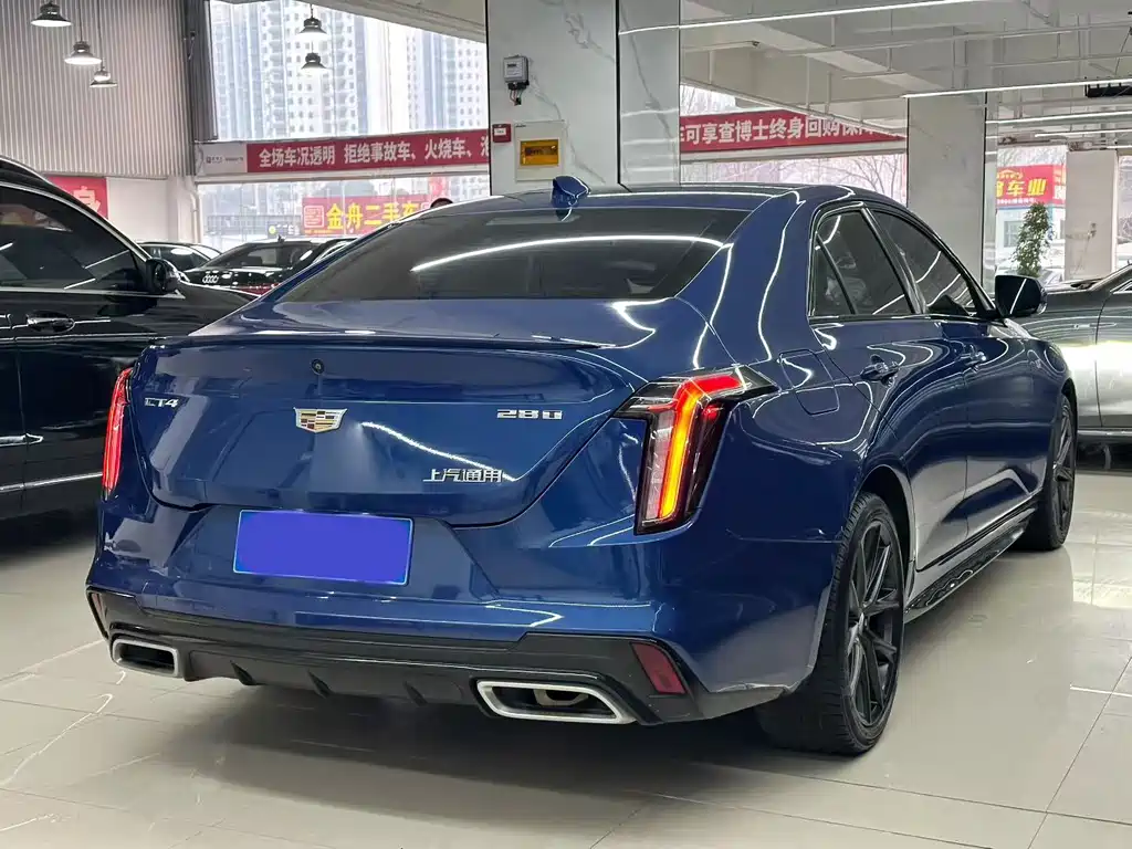 Cadillac CT4 — фото 3