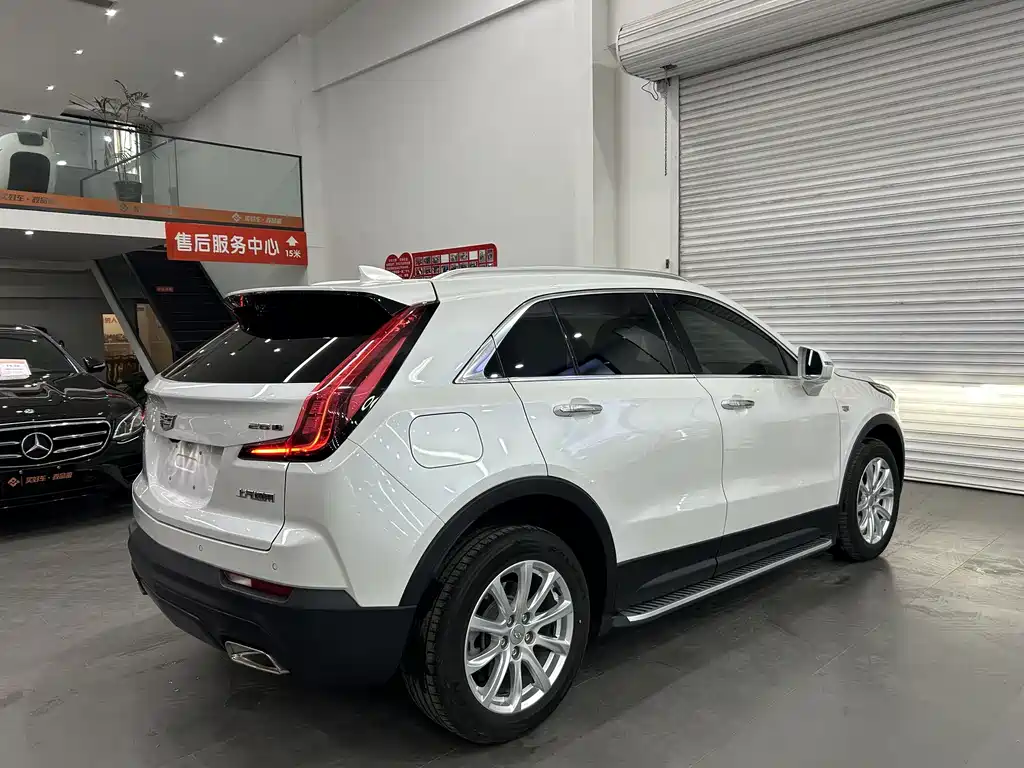 Cadillac XT4 — фото 7