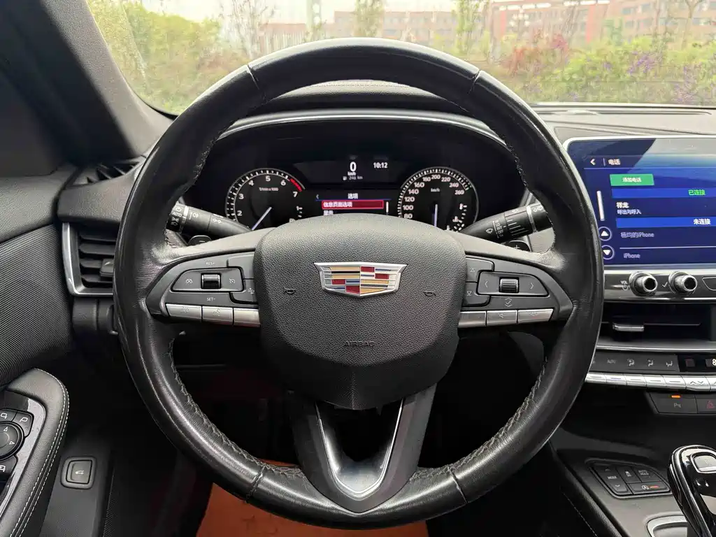 Cadillac CT5 — фото 24