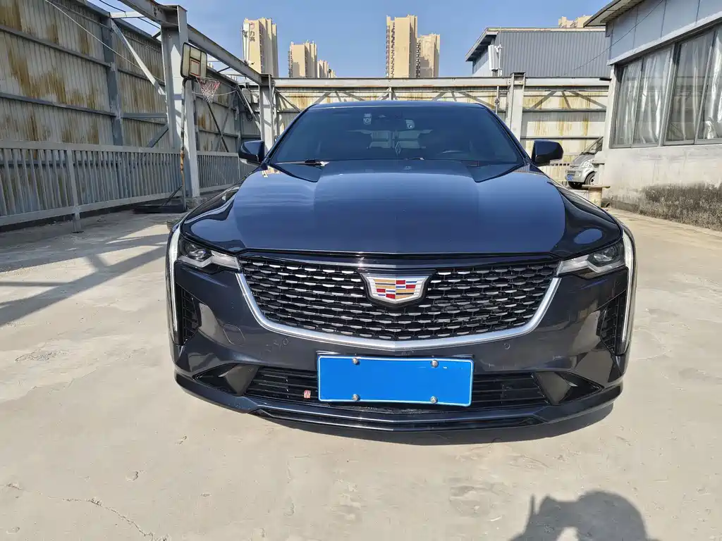 Cadillac CT4 — фото 2