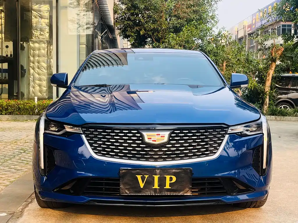 Cadillac CT4 — фото 2