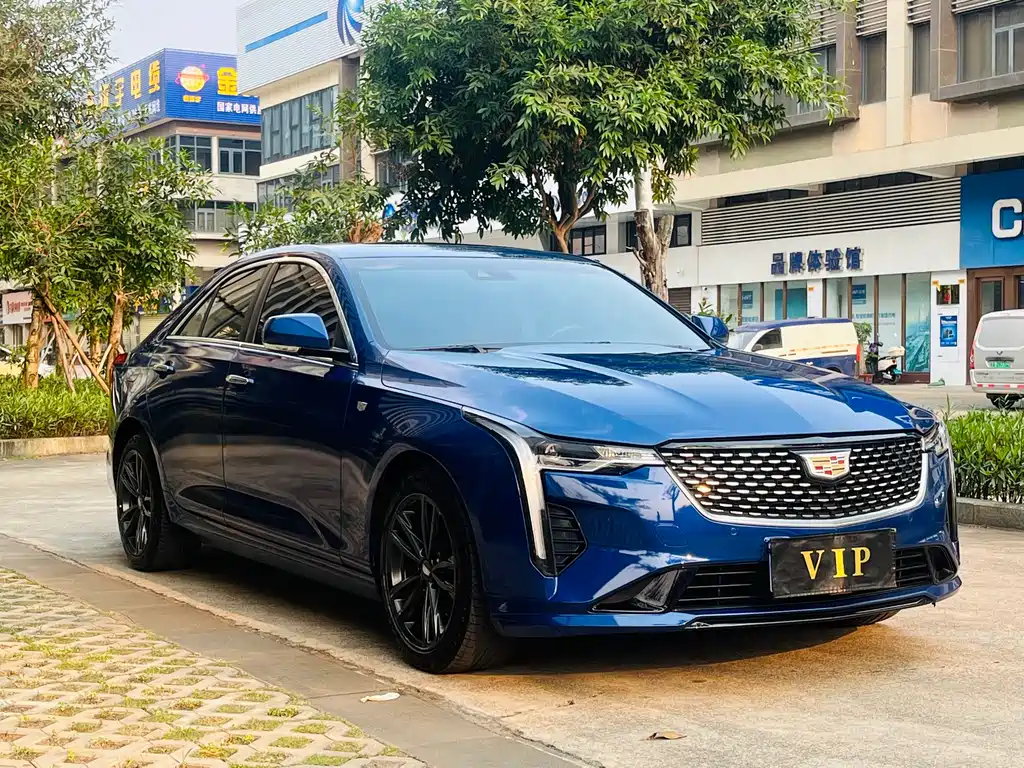 Cadillac CT4 — фото 3