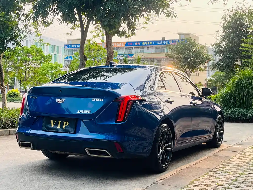 Cadillac CT4 — фото 4