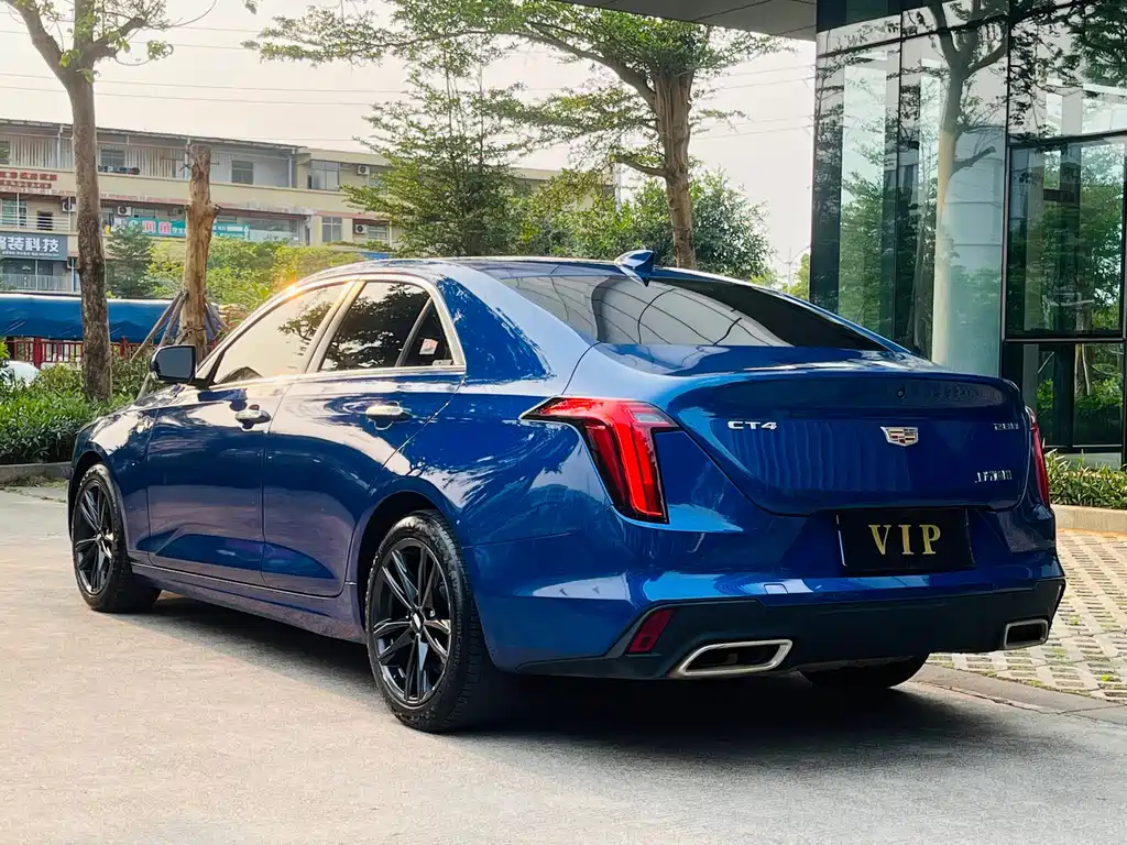Cadillac CT4 — фото 6