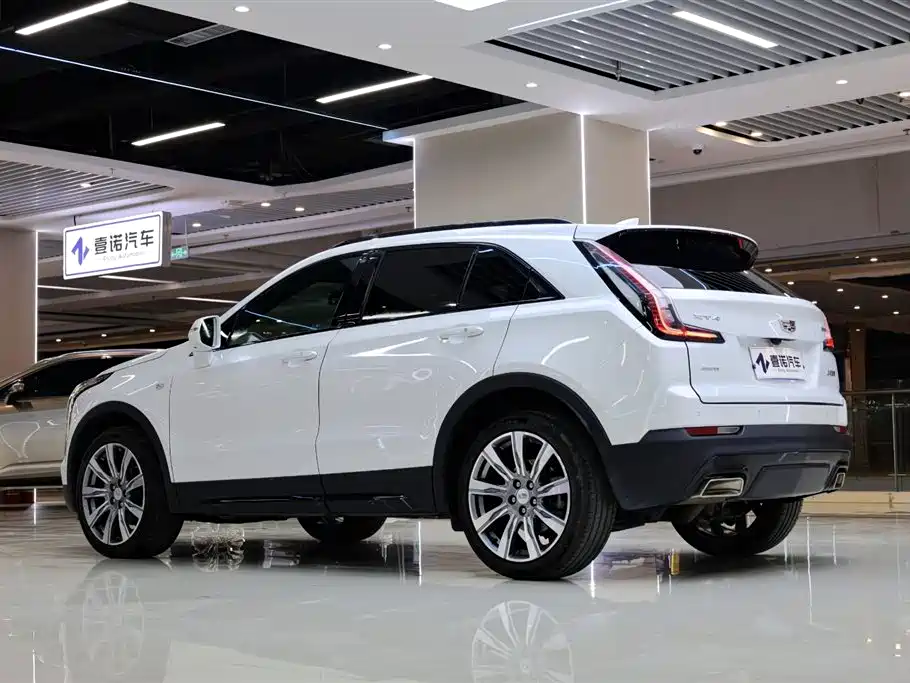 Cadillac XT4 — фото 4