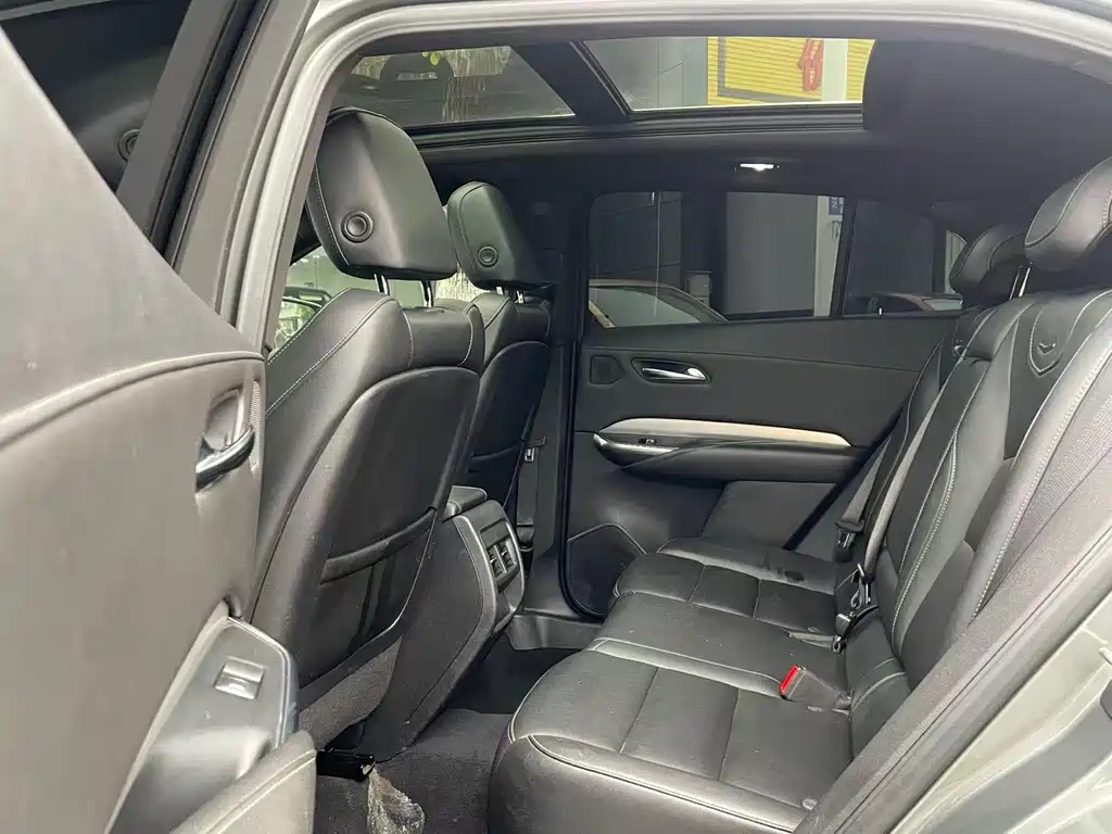 Cadillac XT4 — фото 5