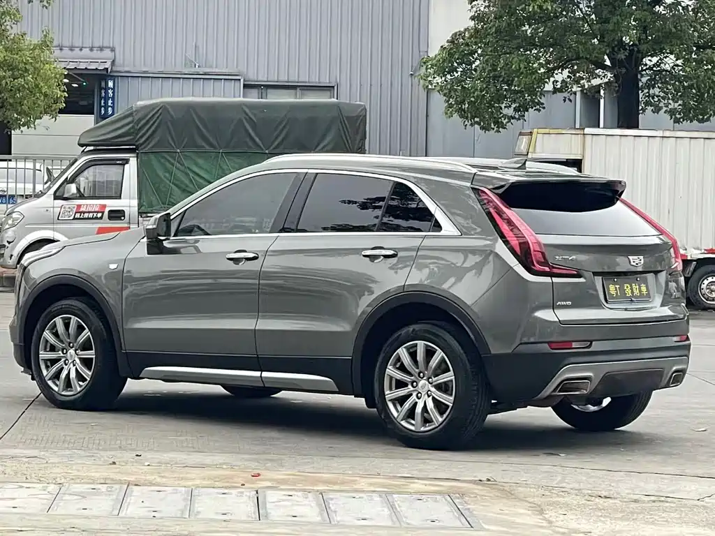 Cadillac XT4 — фото 7