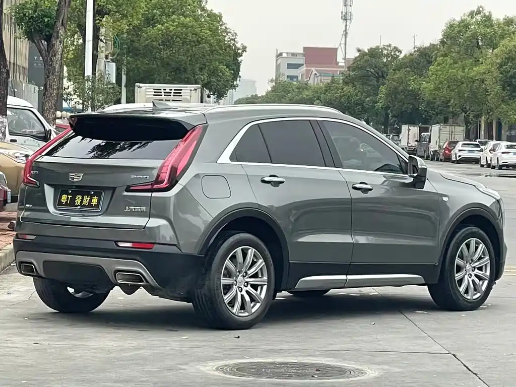 Cadillac XT4 — фото 9