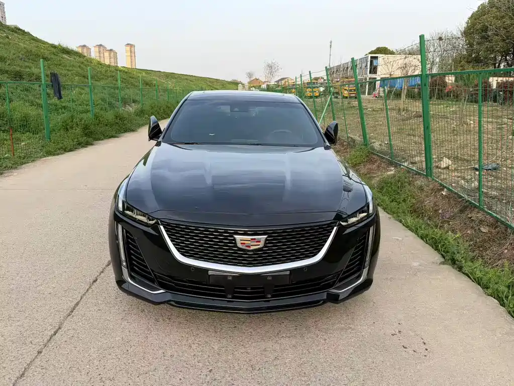 Cadillac CT5 — фото 3