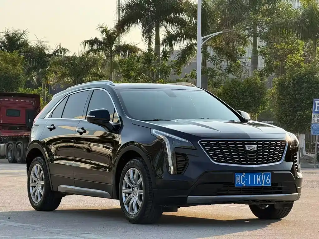 Cadillac XT4 — фото 2