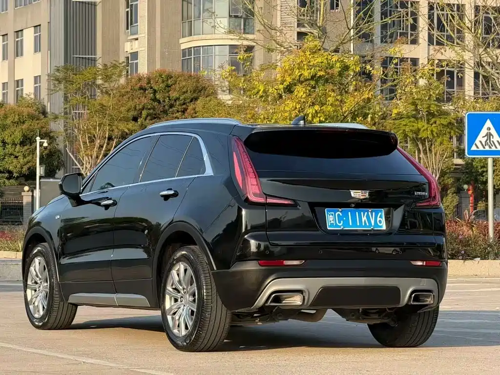 Cadillac XT4 — фото 7