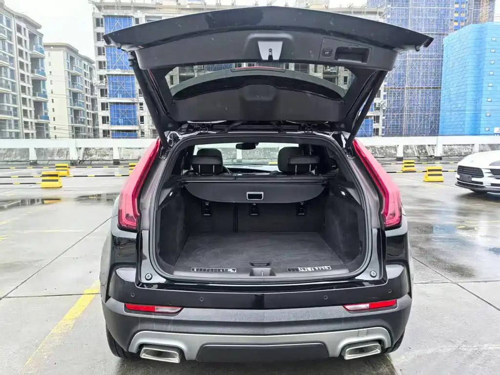 Cadillac XT4 — фото 12