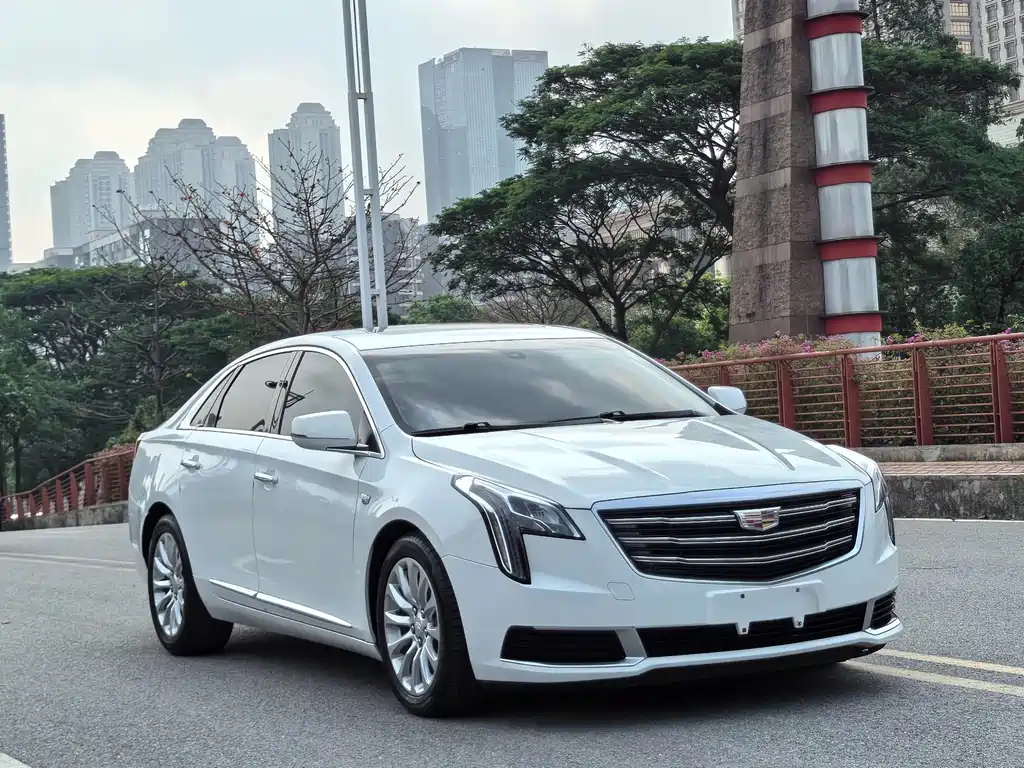 Cadillac XTS — фото 3