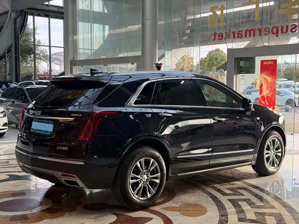 Cadillac XT5 — фото 4