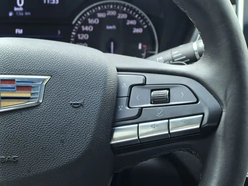 Cadillac CT5 — фото 18