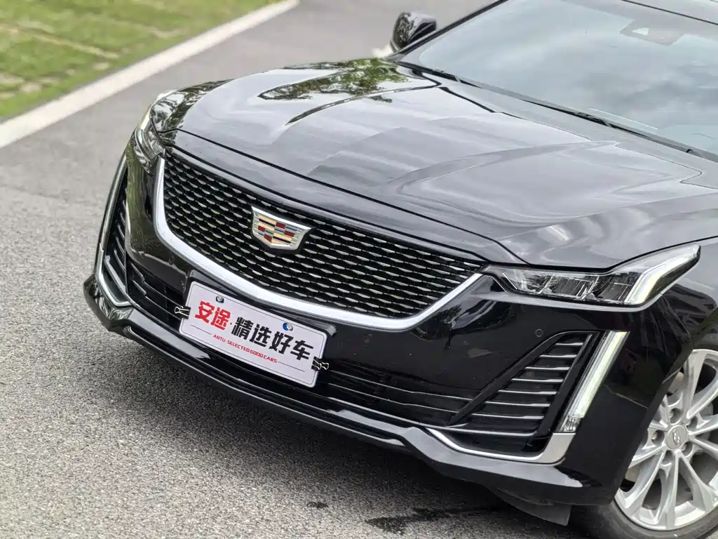 Cadillac CT5 — фото 5
