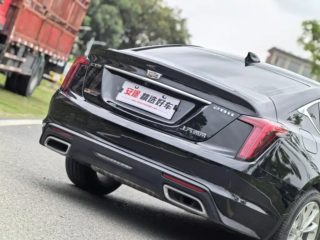 Cadillac CT5 — фото 6