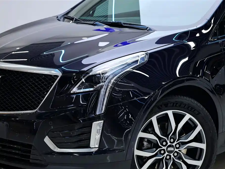 Cadillac XT5 — фото 9