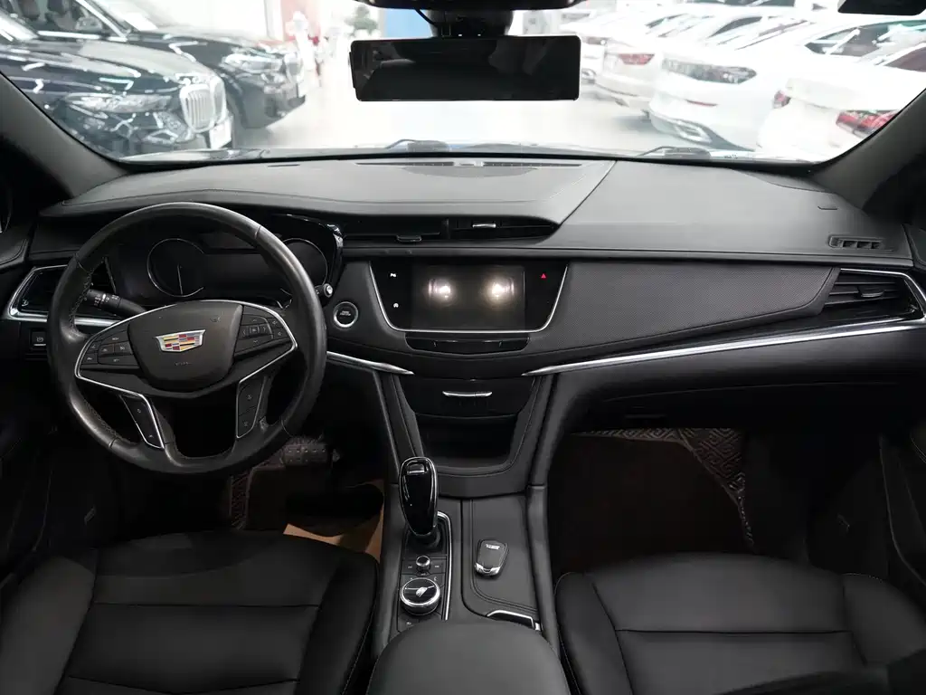 Cadillac XT5 — фото 4