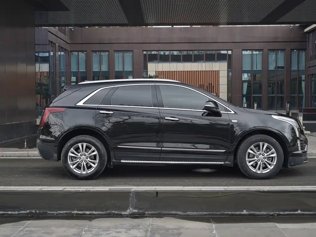 Cadillac XT5 — фото 7