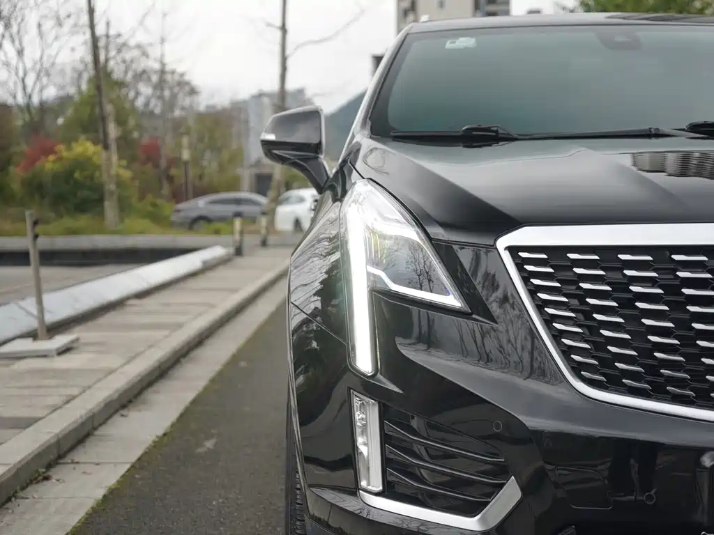 Cadillac XT5 — фото 9