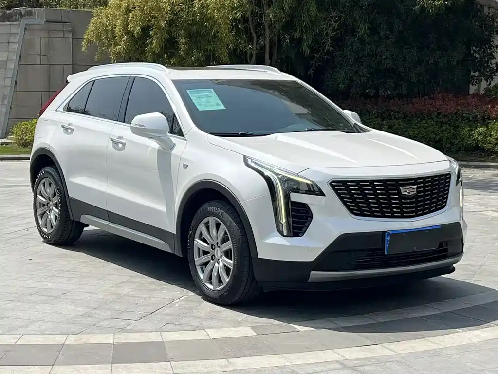 Cadillac XT4 — фото 2