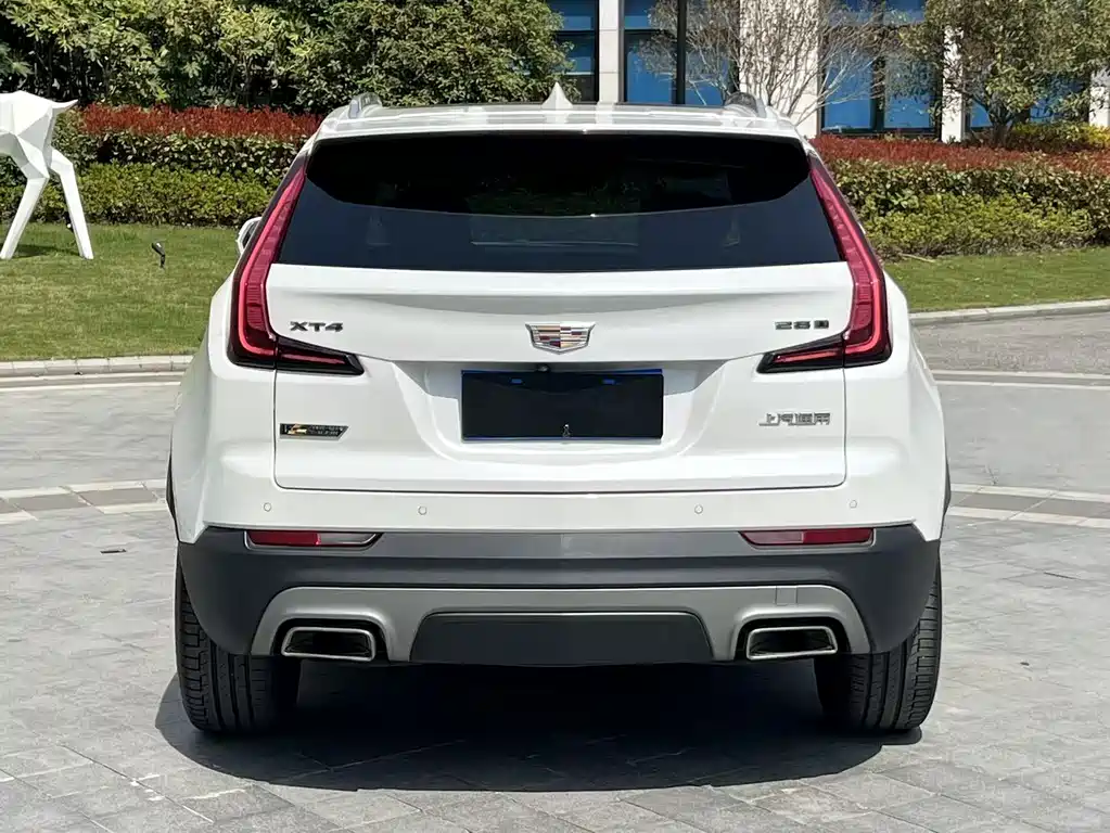 Cadillac XT4 — фото 4