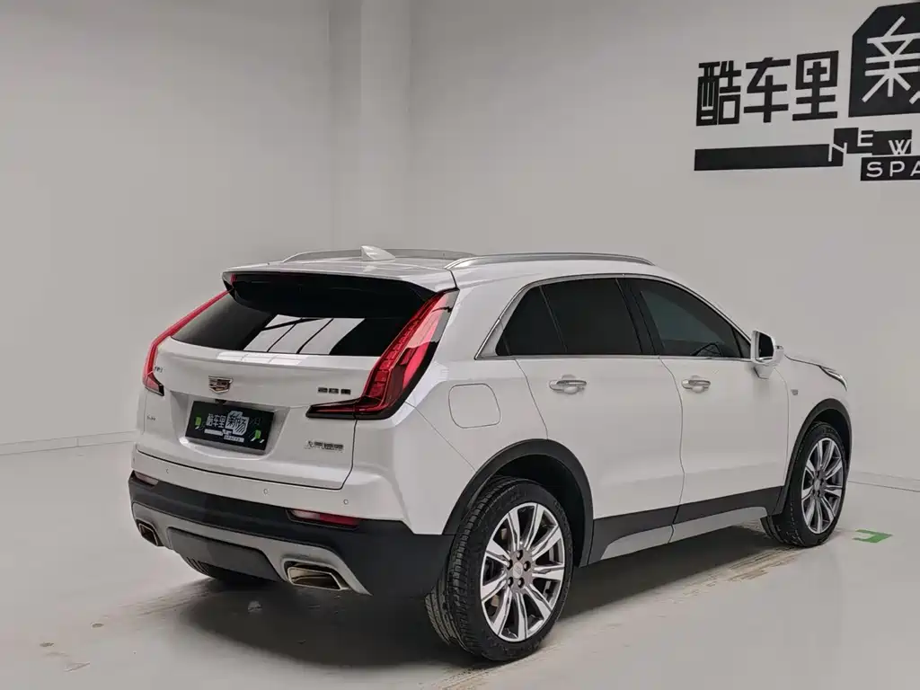 Cadillac XT4 — фото 4