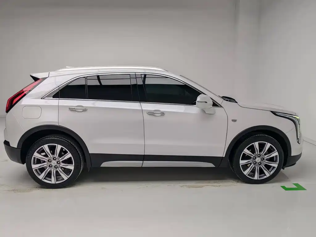 Cadillac XT4 — фото 7