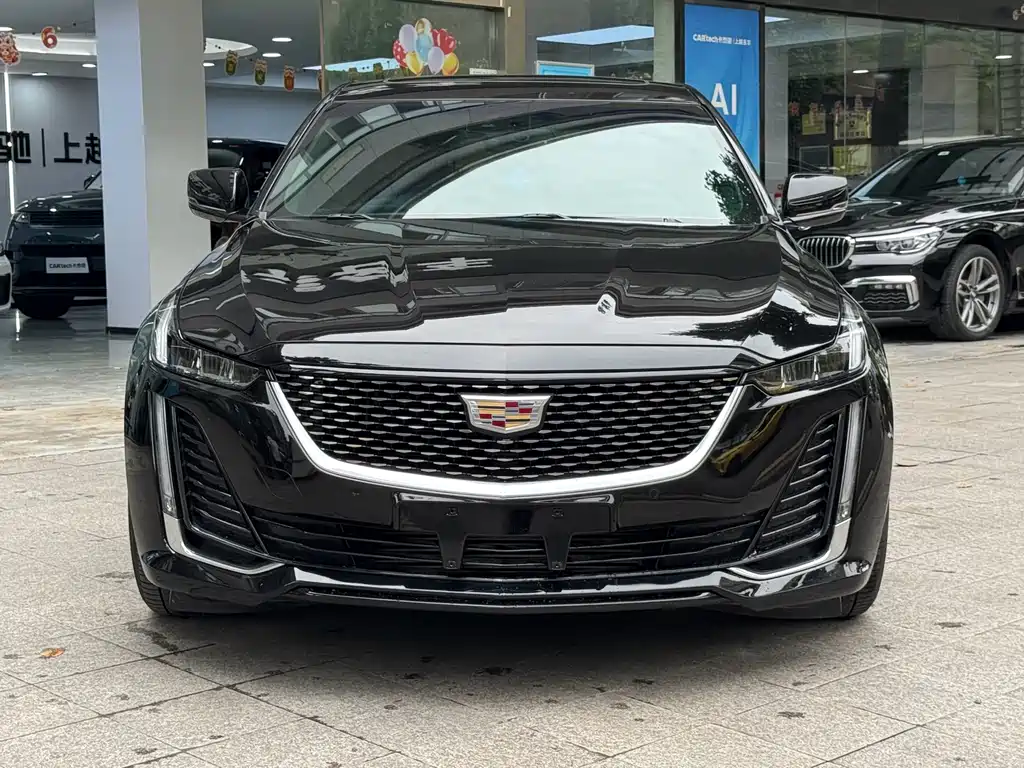 Cadillac CT5 — фото 2