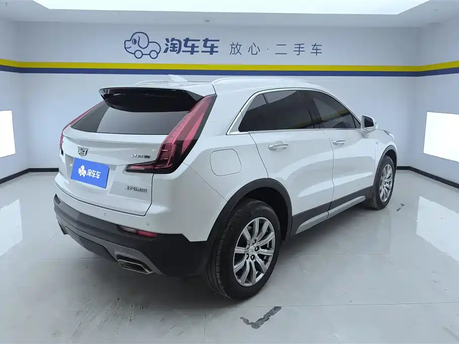 Cadillac XT4 — фото 3