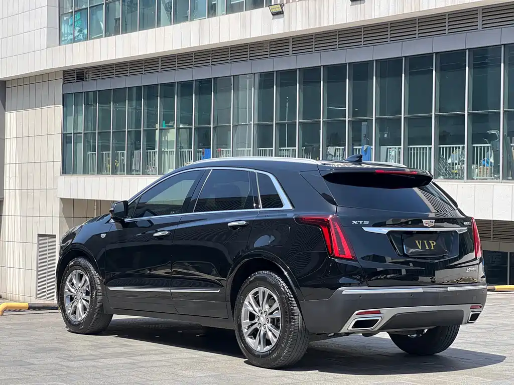 Cadillac XT5 — фото 7