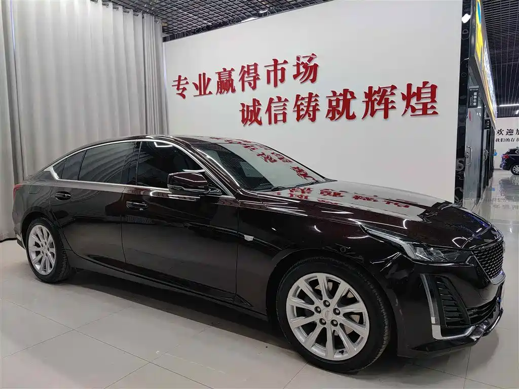Cadillac CT5 — фото 3