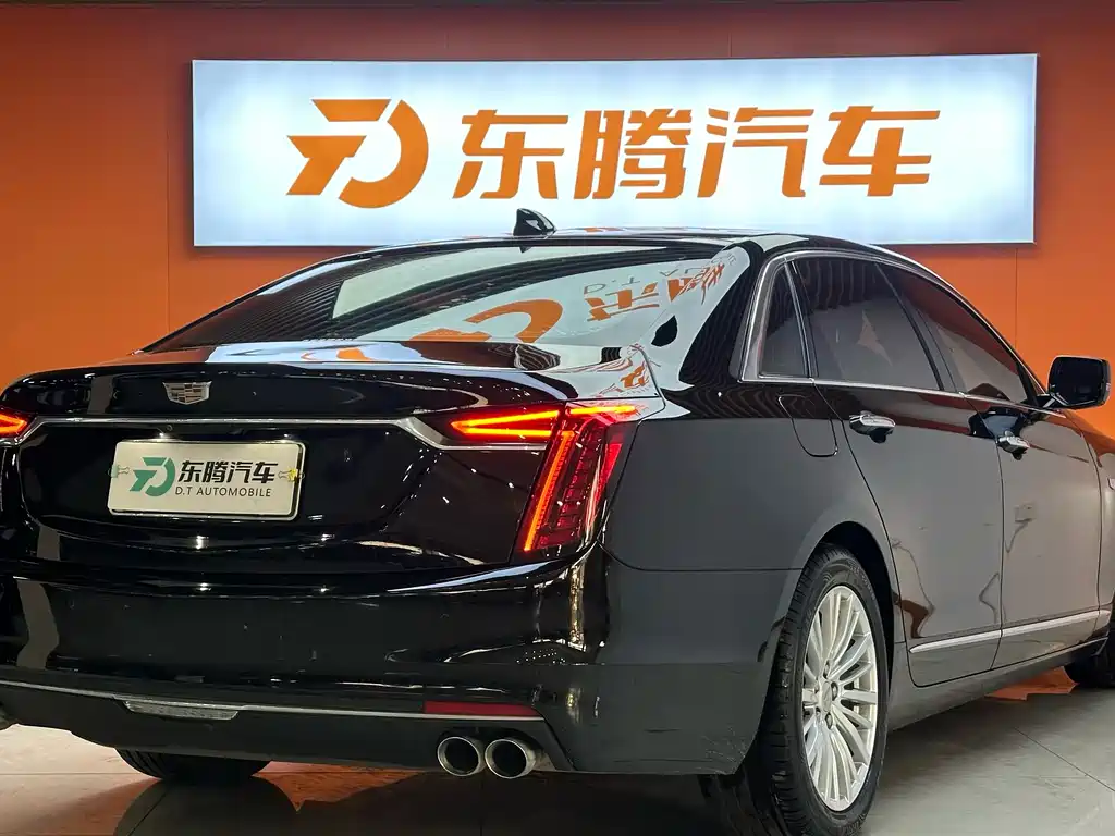 Cadillac CT6 — фото 6