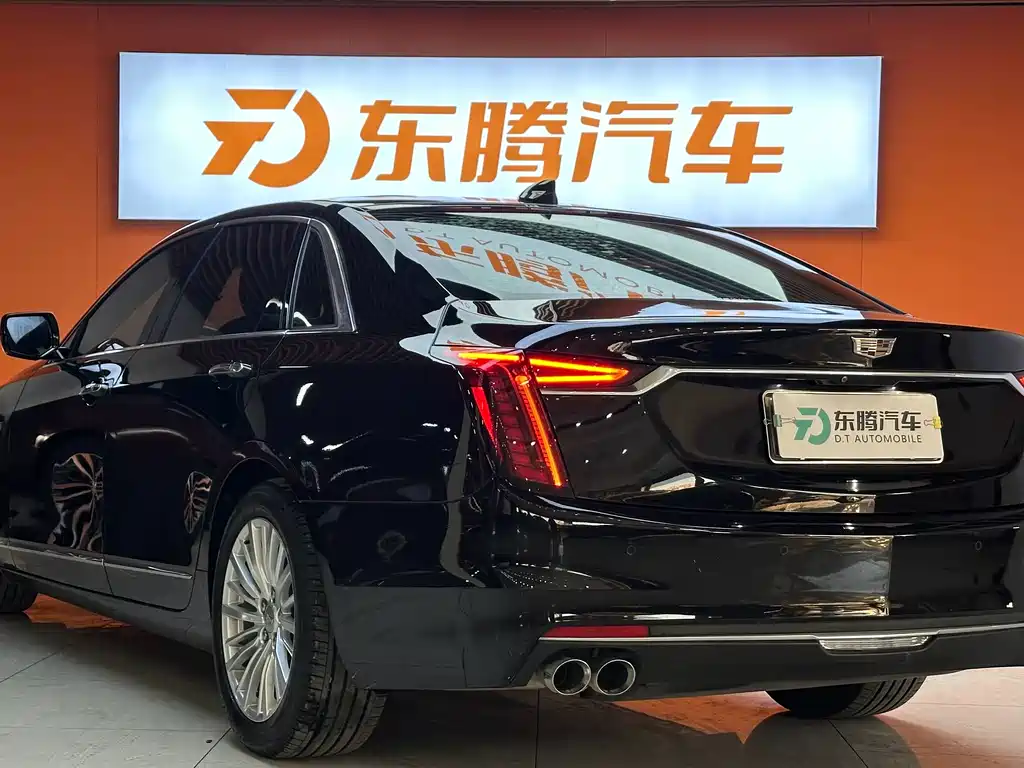 Cadillac CT6 — фото 8