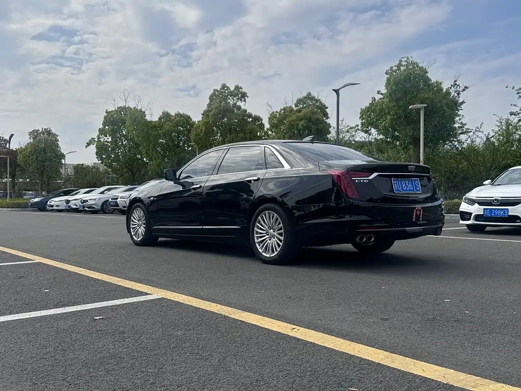 Cadillac CT6 — фото 3