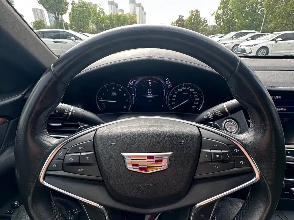 Cadillac CT6 — фото 7