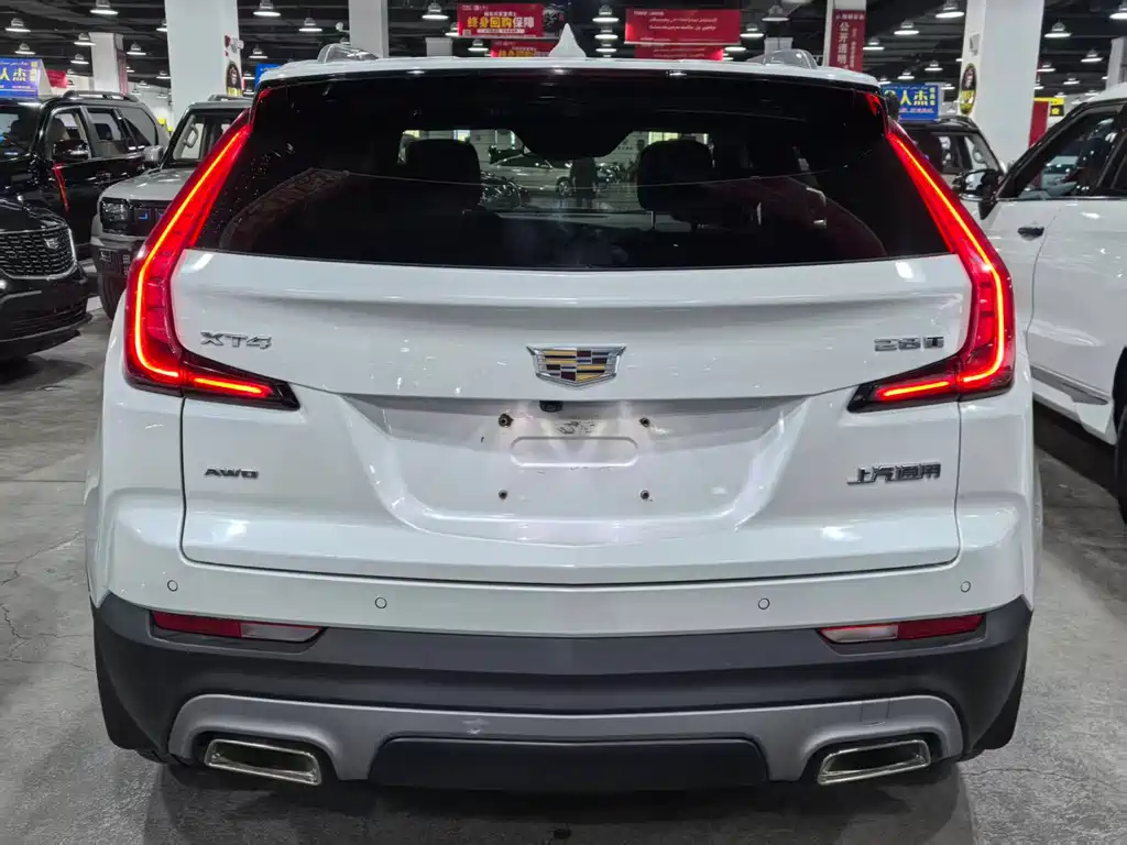 Cadillac XT4 — фото 4