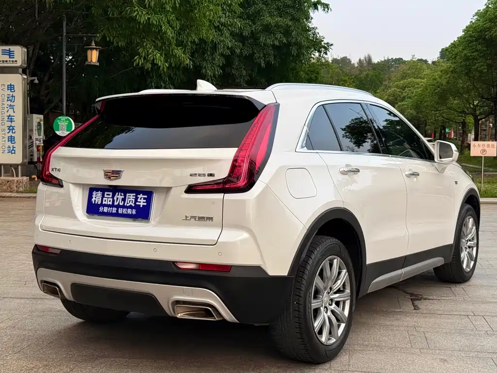 Cadillac XT4 — фото 4