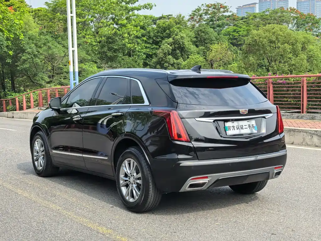 Cadillac XT5 — фото 8