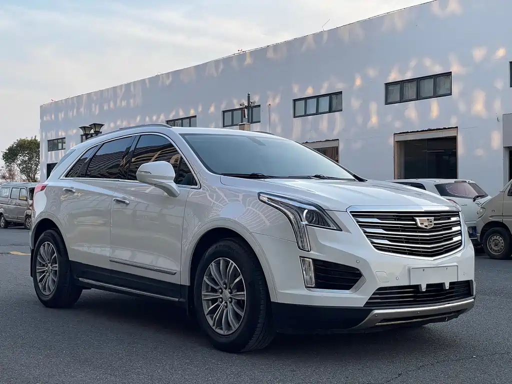 Cadillac XT5 — фото 3