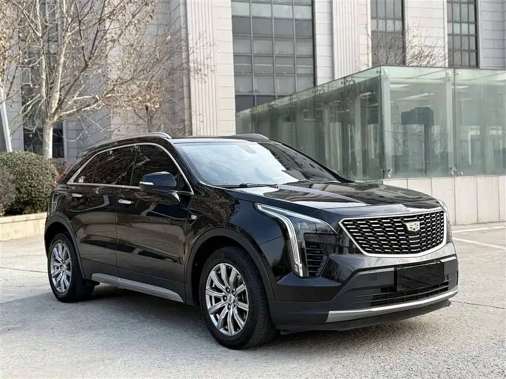 Cadillac XT4 — фото 11